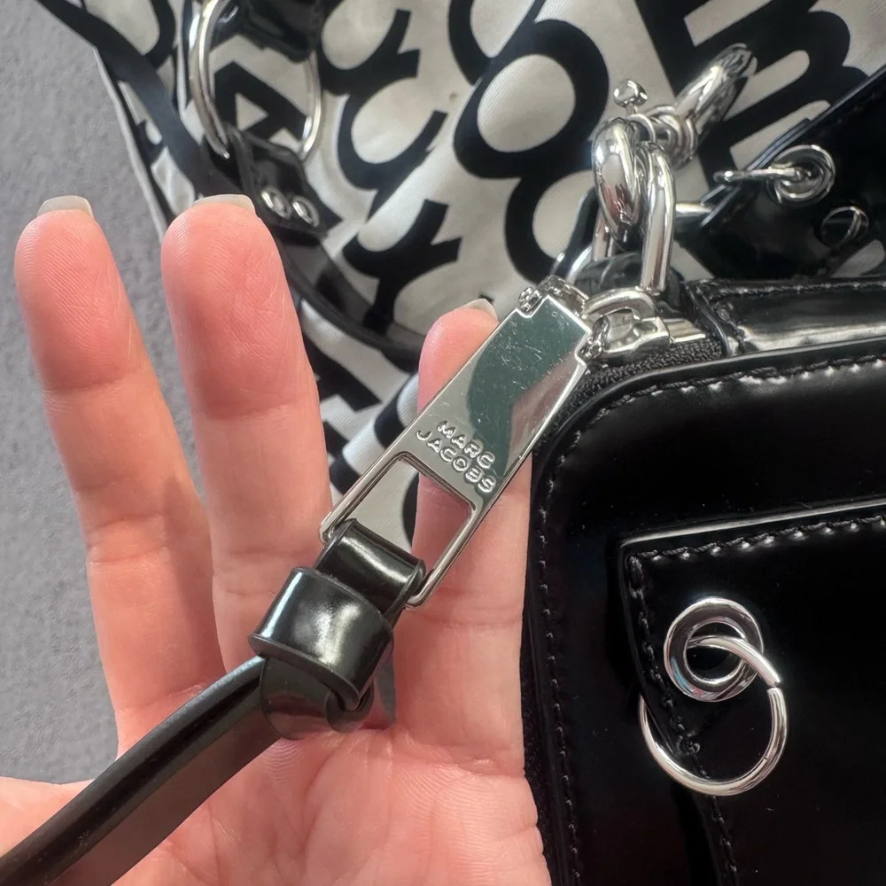 Marc Jacobs Black Crossbody Bag with Silver Accents - Picture 5 of 8
